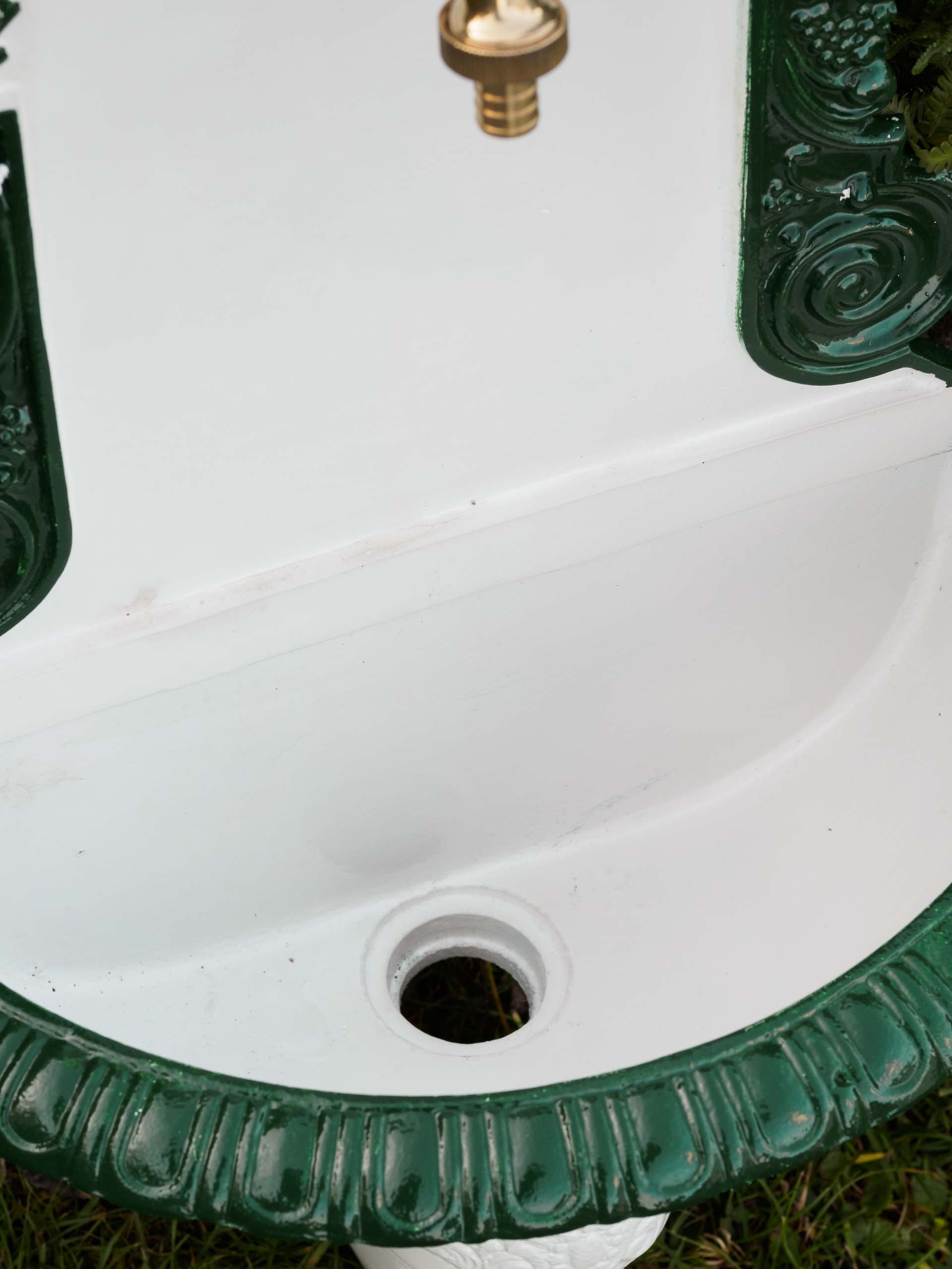 2015-11-07_Auktionshaus_02156729debd4308 Nostalgie Waschbecken Brunnen Wandbrunnen 72cm Aluminium Garten fountain
