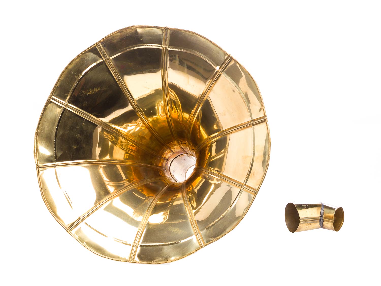2016-03-29_Auktionshaus_063 Trichter Grammophon Horn goldfarben im antik Stil gramophone