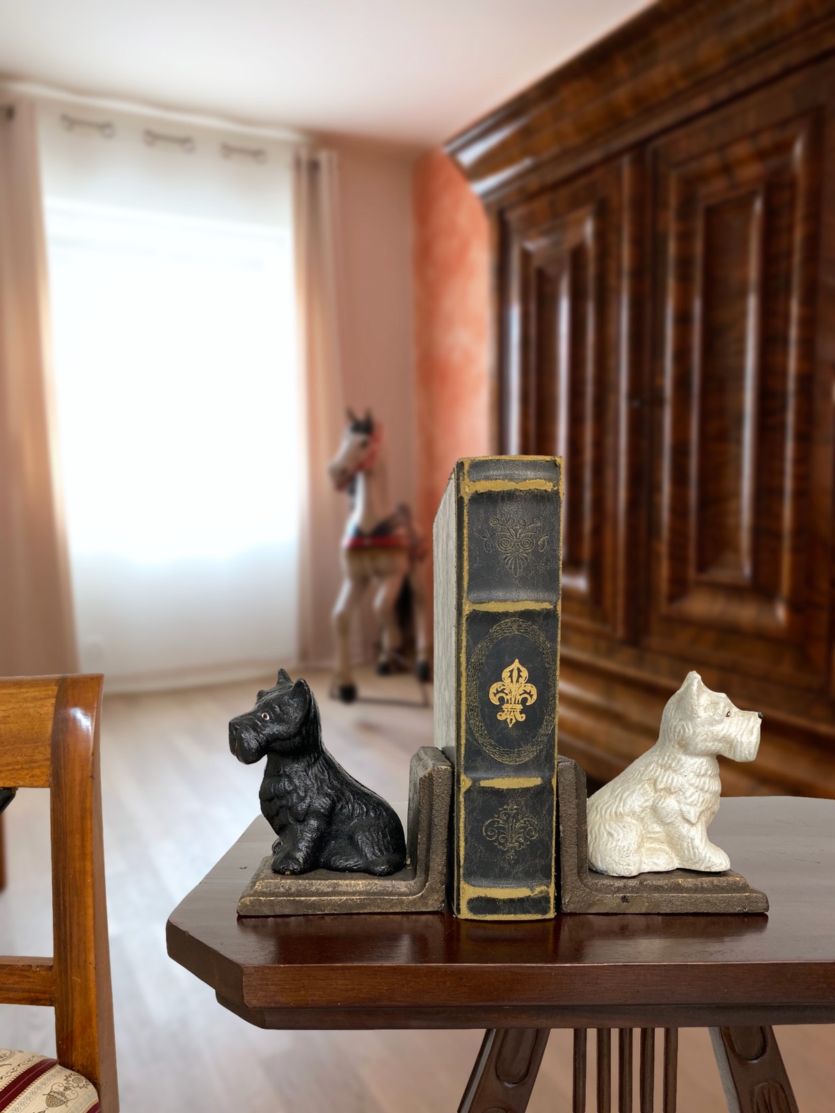 2 Buchstützen Buchständer Scottish Terrier Hund Figur Eisen 32cm Antik-Stil