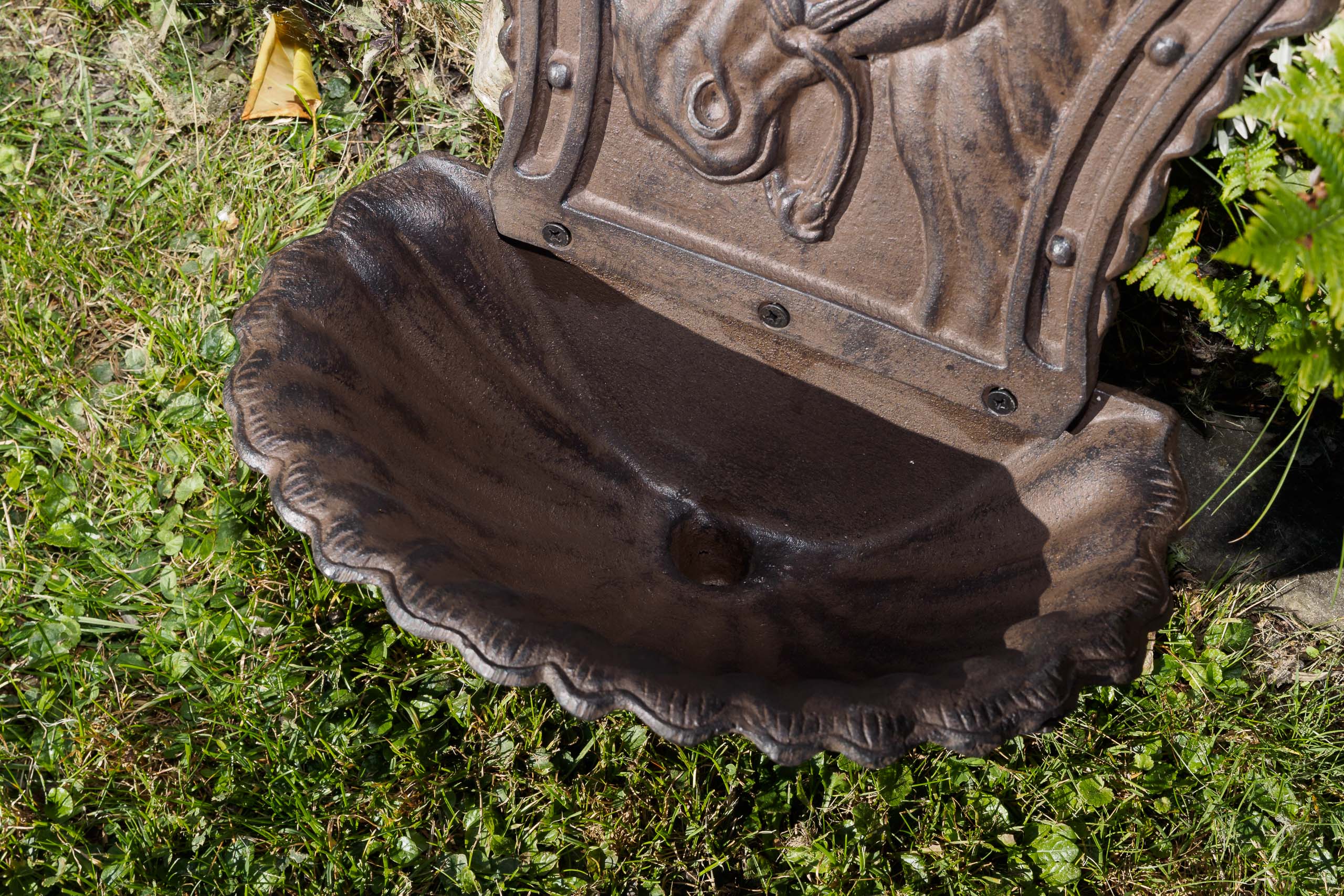 Waschbecken Wandbrunnen Garten Eisen Nostalgie antik Stil Pferd Brunnen braun