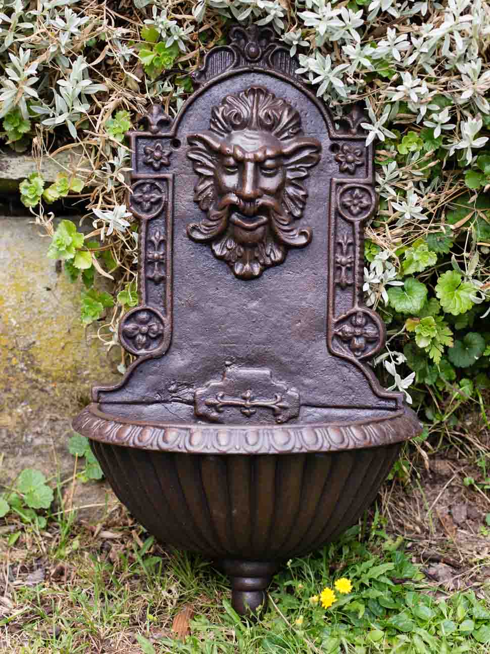 JP-67-1 WASCHBECKEN WANDBRUNNEN FABELWESEN EISEN ANTIK STIL BRUNNEN WASCHPLATZ BECKEN