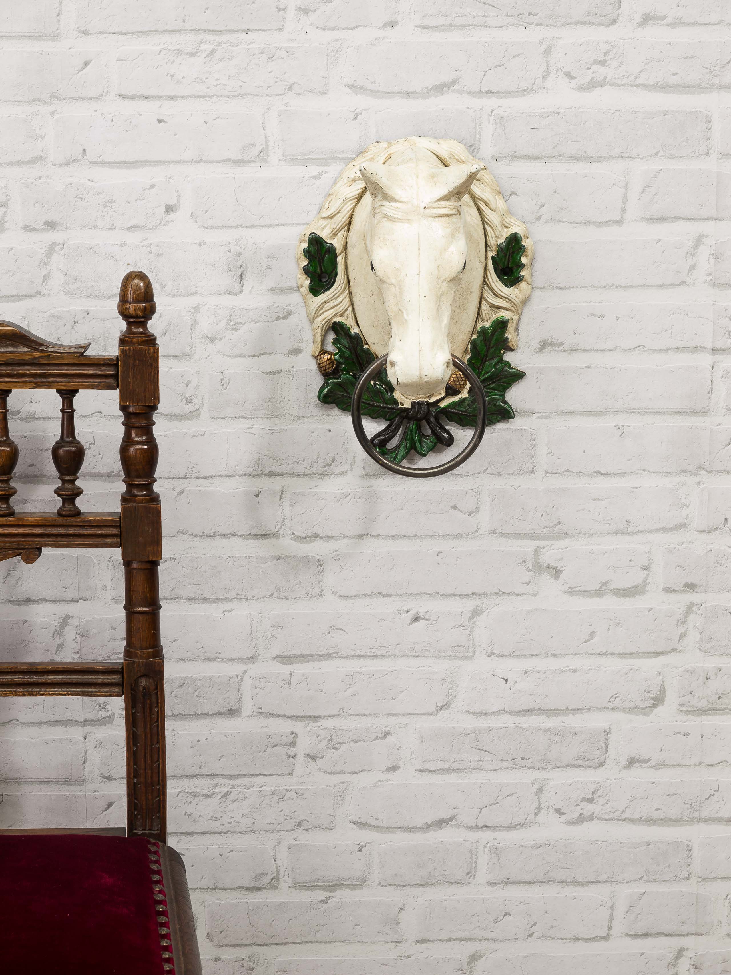 NG-54-1 Wandgarderobe Pferd Handtuchhalter Eisen white horse head towel holder Antikstil