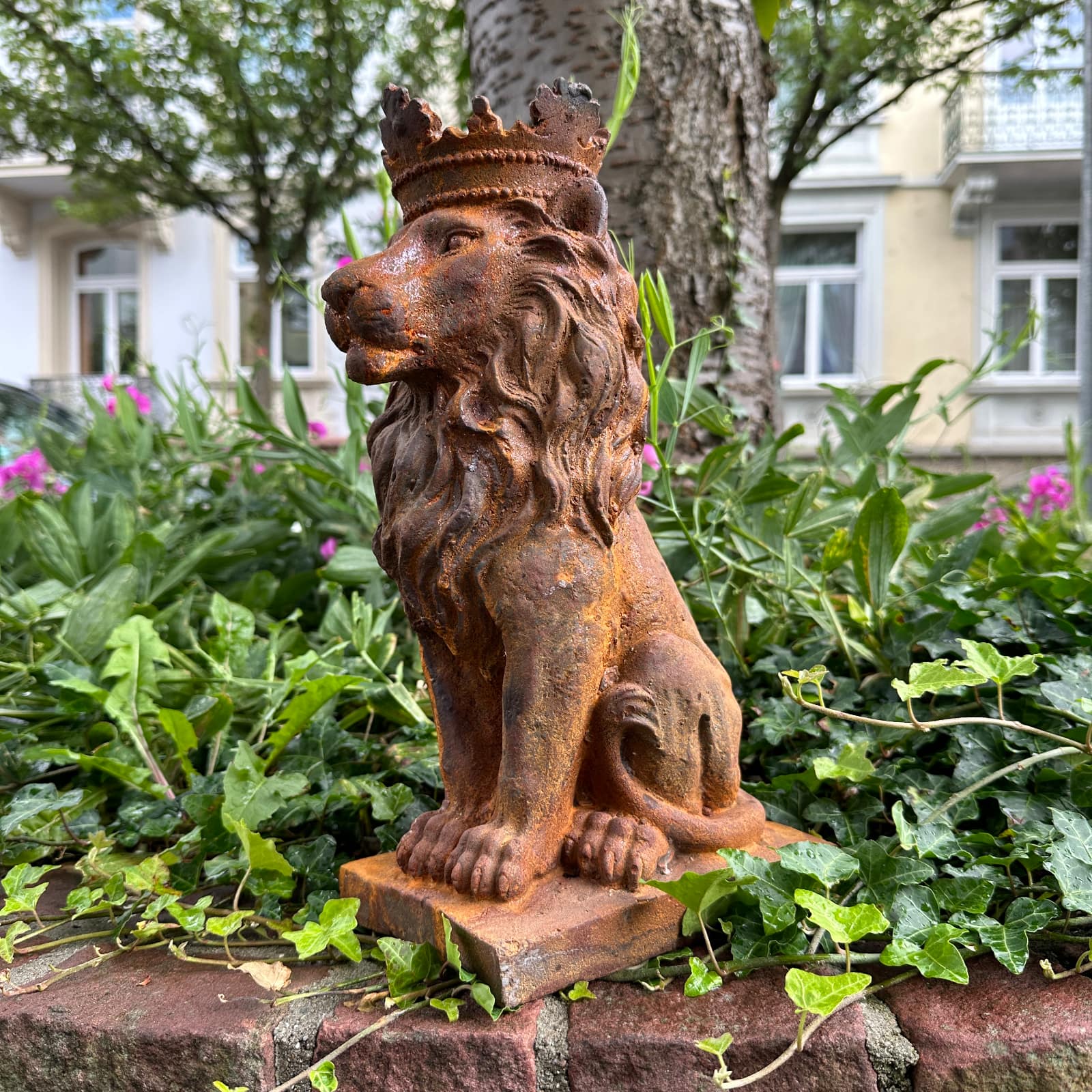 Skulptur Der Löwe Eisen 10kg König Krone Löwen Garten Figur Rost Antik-Stil