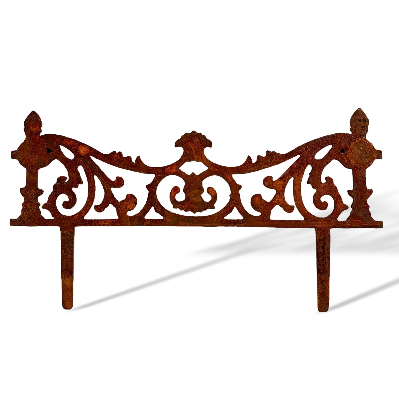 Bed plug fence bed border garden 56cm rust iron antique style