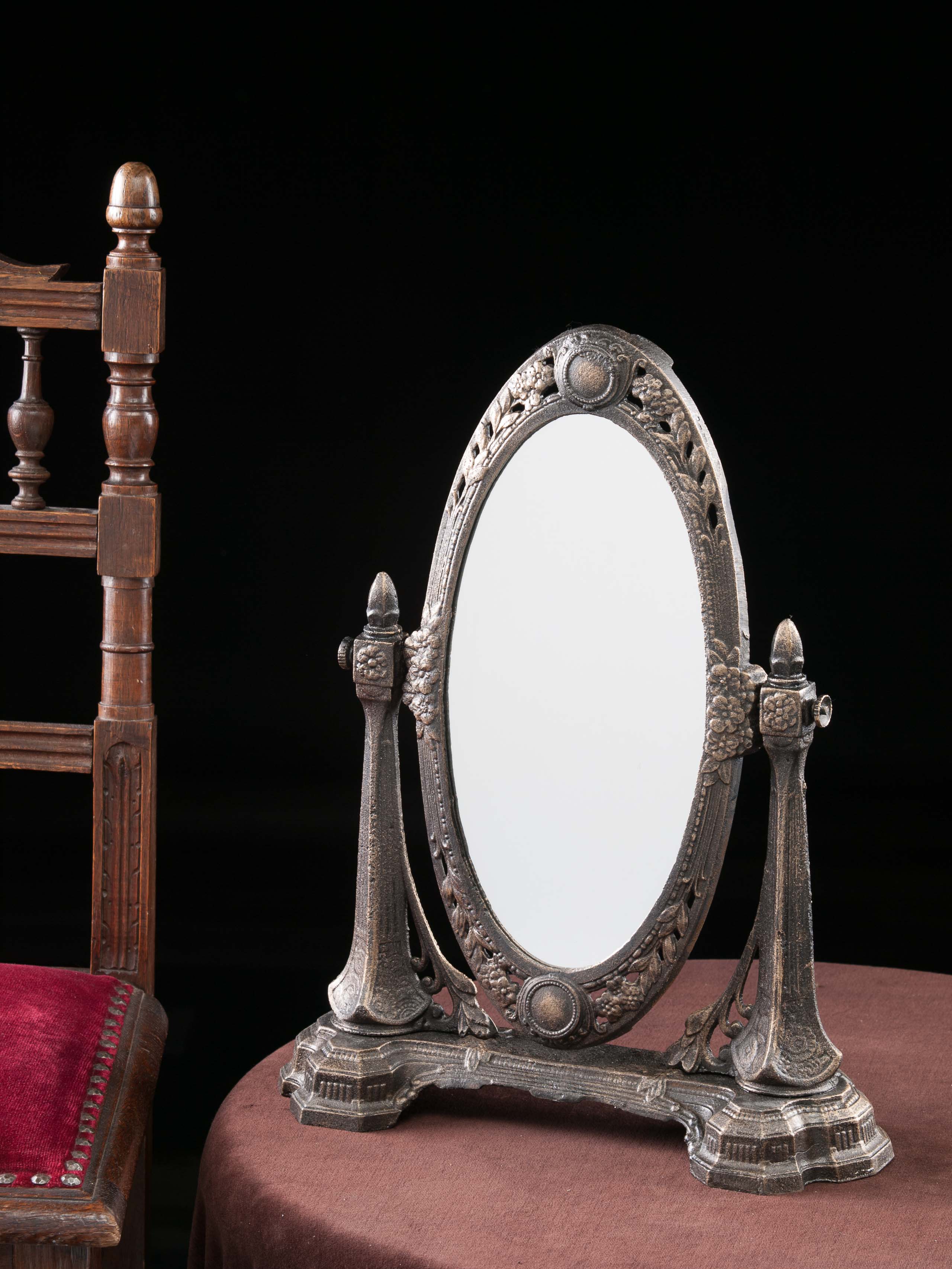2015-07-23_Auktionshaus_104 Spiegel Schminkspiegel Kosmetikspiegel antik Jugendstil Eisen mirror iron