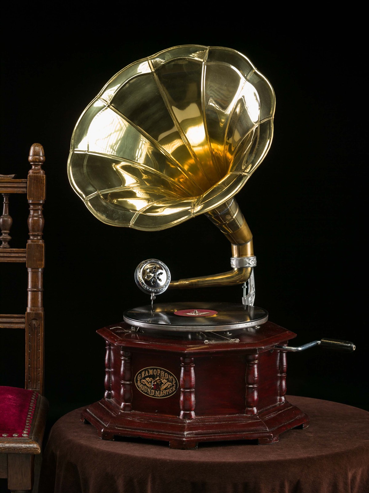 grammophon-aubaho-1 Grammophon Gramophone Trichter Grammofon mit Schellack Platte im Antik-Stil