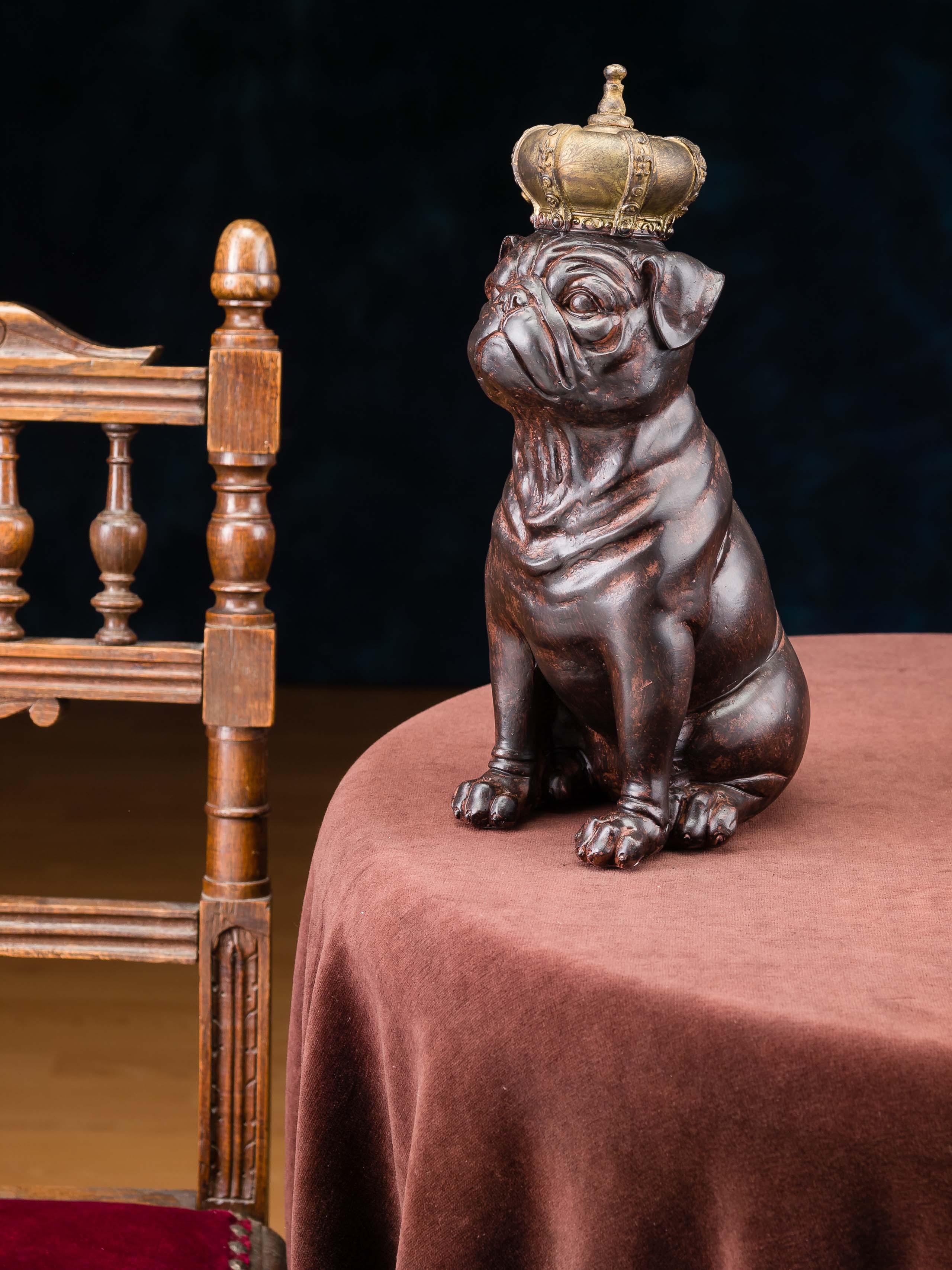 2014-08-04_Auktionshaus_106582700605790b Vintage Skulptur Hund Mops mit Krone antik Stil Figur kleiner Prinz 30cm