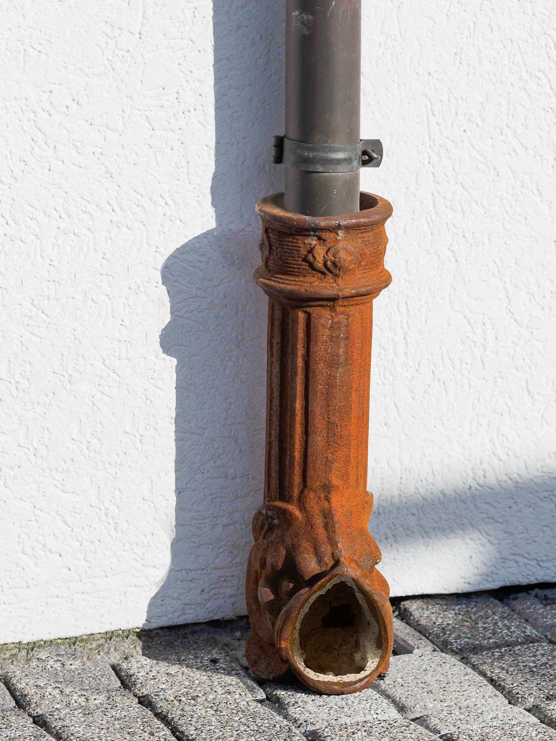 Wasserspeier Fallrohr Ablauf Auslauf Einlauf Dachrinne Regentonne Antik-Stil