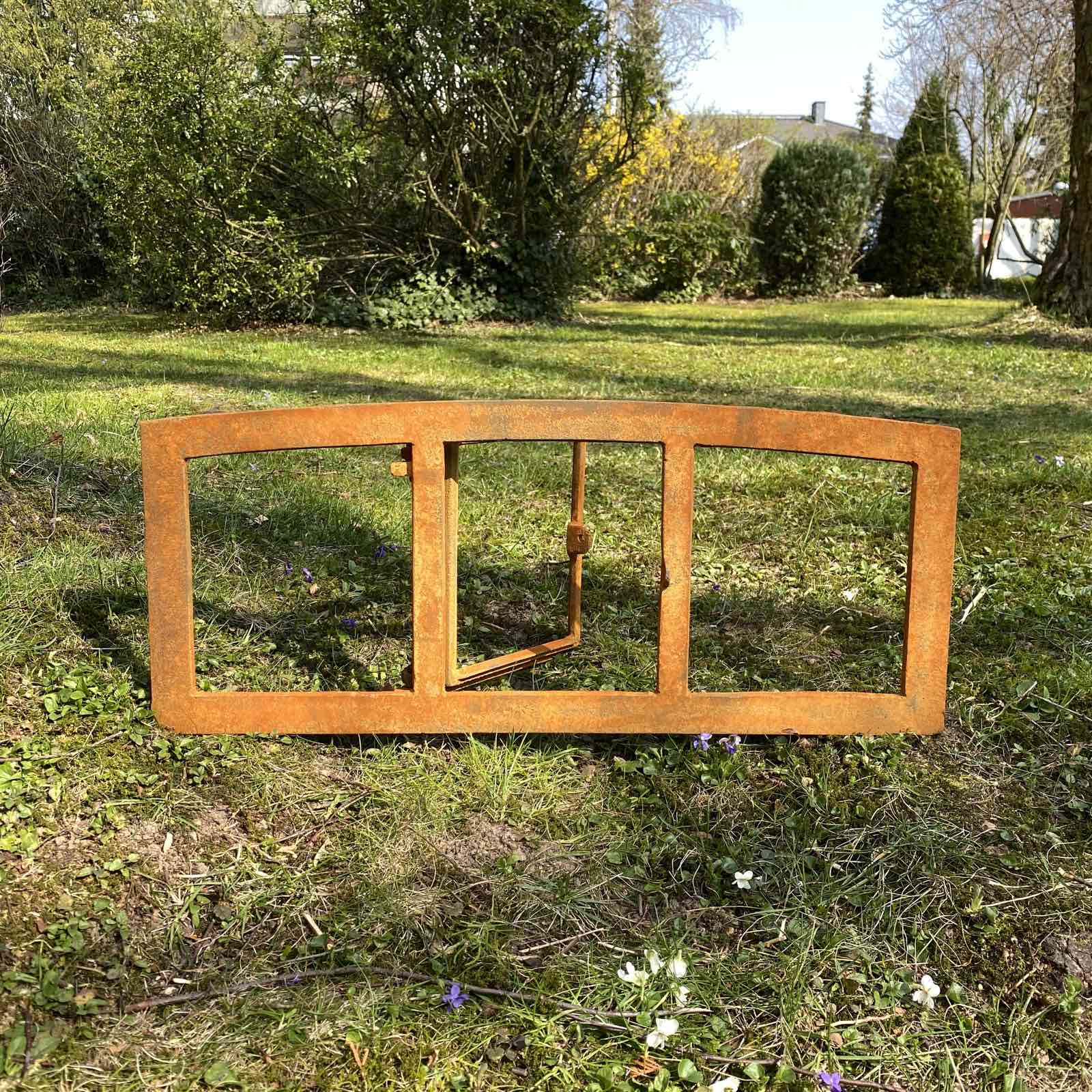 aubaho-F37-R-aussen3 Stallfenster Fenster zum Öffnen Scheunenfenster Rost Eisen 63cm Antik-Stil